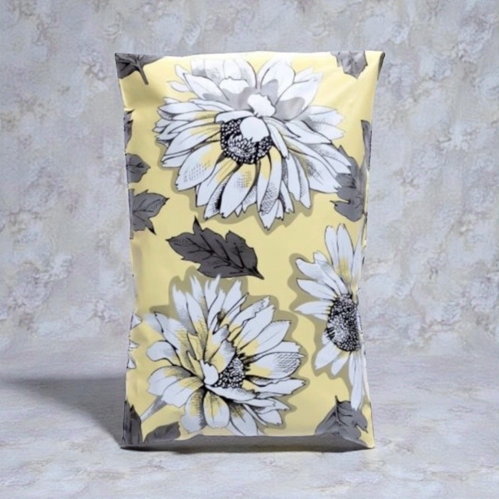 Sunflower 6x9 Pack of 50 Poly Mailers - Picture 3 of 7